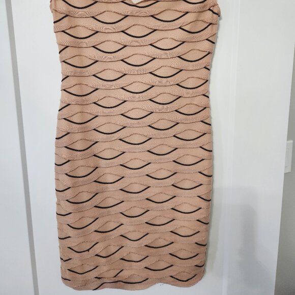 Arden B Pink Fish Scale Mini Dress Size Small - Picture 3 of 4